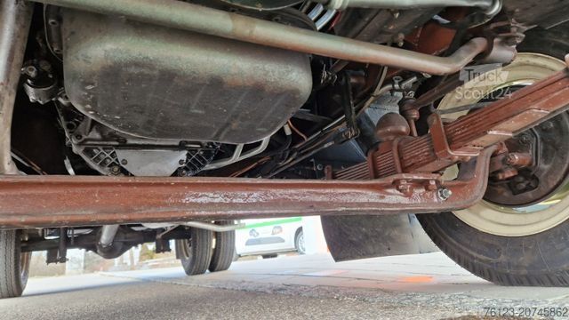 Minibüs MERCEDES-BENZ Vorgänger Sprinter O 319 Samba mit Faltdach AC