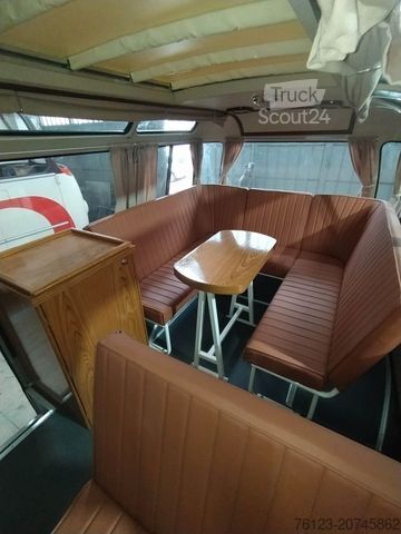 Minibüs MERCEDES-BENZ Vorgänger Sprinter O 319 Samba mit Faltdach AC