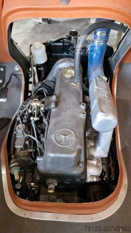 Minibüs MERCEDES-BENZ Vorgänger Sprinter O 319 Samba mit Faltdach AC