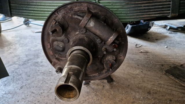 Minibüs MERCEDES-BENZ Vorgänger Sprinter O 319 Samba mit Faltdach AC