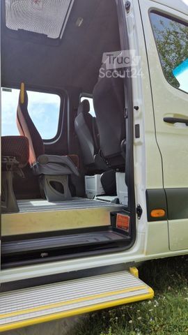 Kleinbus MERCEDES-BENZ Sprinter Lord Light 22 Sitzer 3 x Lagerfahrzeug