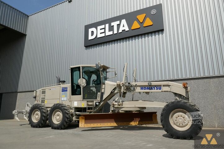 Grader Komatsu GD555-5 Ex-army