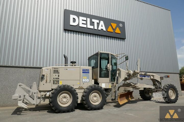 Grader Komatsu GD555-5 Ex-army