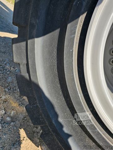 Riteņu ekskavators FUCHS mobiler Ladekran 380/390MHL mit augeräten