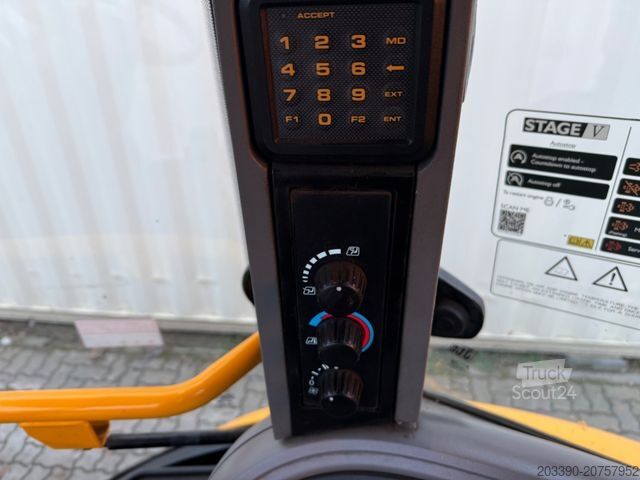 Ekskavators-iekrāvējs JCB 3CX Plus, 2022 BJ, 3.126 H, 81 KW/ 110 PS