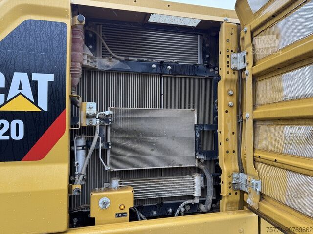Gravemaskine på larvefødder Caterpillar 320 KOPARKA GĄSIENICOWA