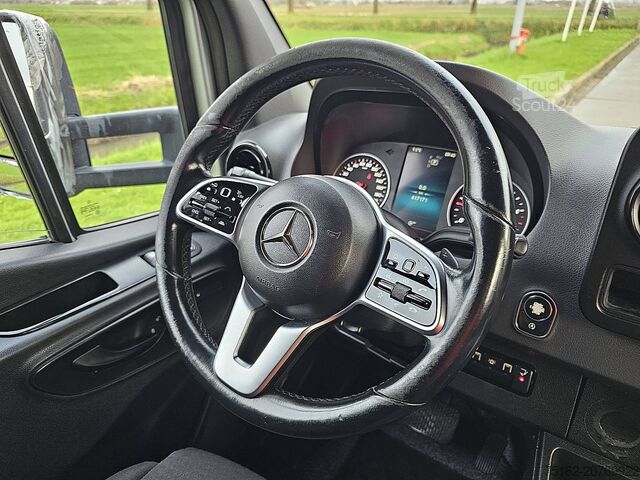 Valise MERCEDES-BENZ SPRINTER 316 Bakwagen Laadklep!