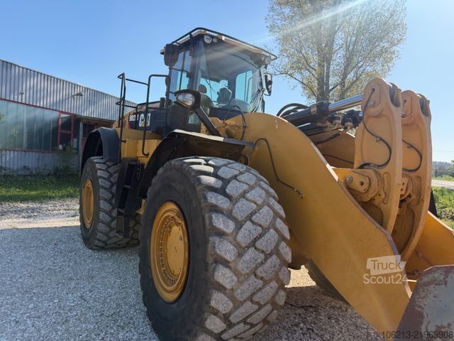 Încărcător pe roți CATERPILLAR 982