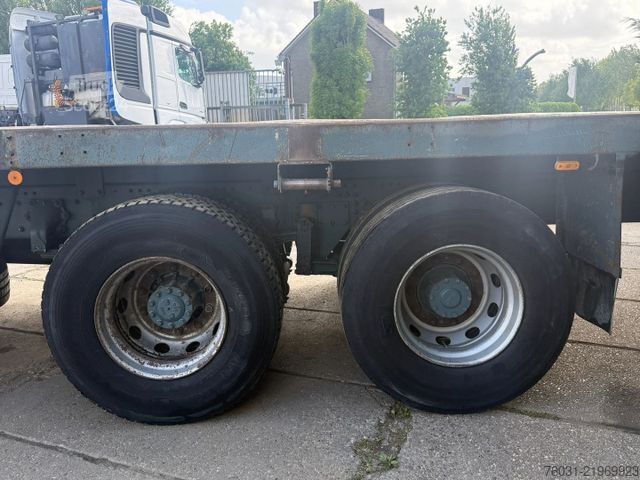 Chassi de caminhão DAF CF 85.360 6X2 chassis EURO 2 ZF Manual Gearbox R