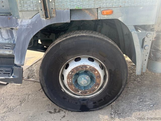 Chassi de caminhão DAF CF 85.360 6X2 chassis EURO 2 ZF Manual Gearbox R