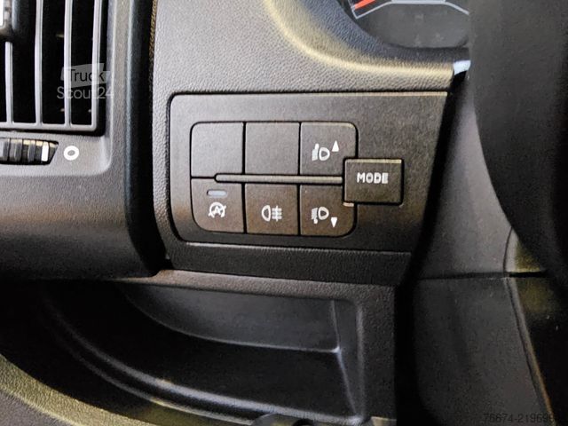 Furgoneta de caja alta CITROEN Jumper 33 L3H2 Control BlueHDi Klima Regalsystem