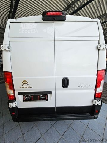 Furgoneta de caja alta CITROEN Jumper 33 L3H2 Control BlueHDi Klima Regalsystem