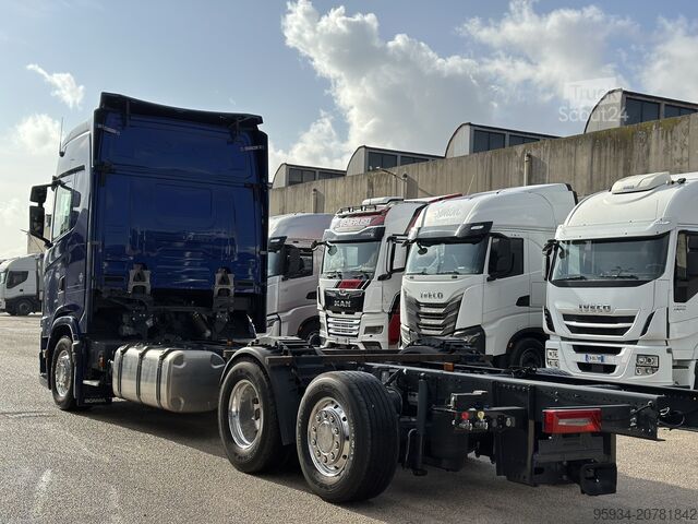 Standardni vlačilec SCANIA 590 S V8 6X2