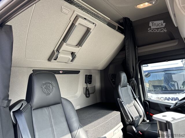 Standardni vlačilec SCANIA 590 S V8 6X2