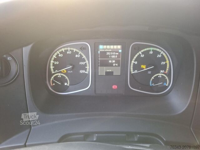 Tovorno vozilo s kesonom Mercedes-Benz ATEGO 1218 L - E6