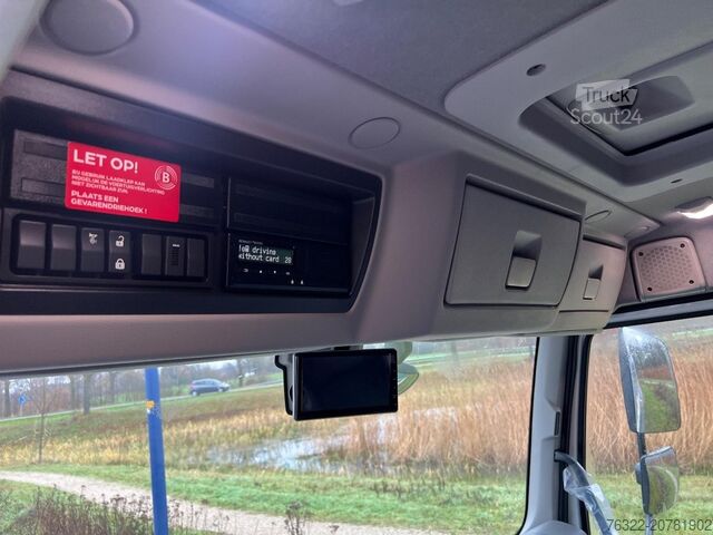 Nakladalna ploščad Renault D 14 MED P4X2 250E6 - GVW 14 T / GCW 17,5 T / O...