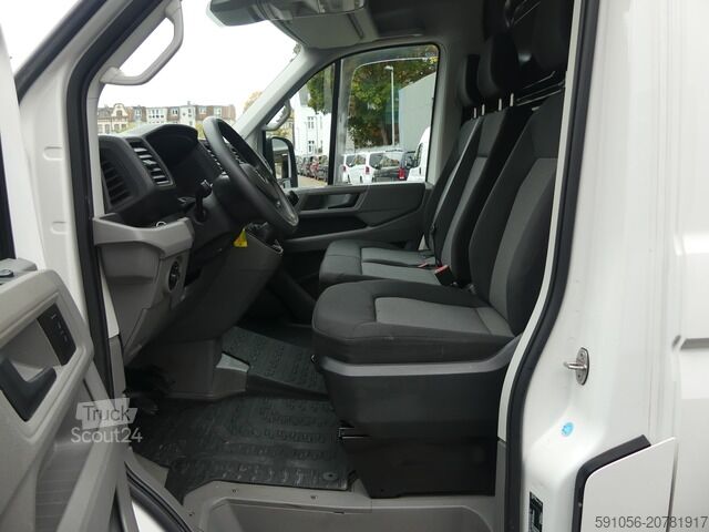 Ploščati dostavnik Volkswagen Crafter Kasten 35 2.0 TDi MR LED/AHK/KAM/DAB/NAVI