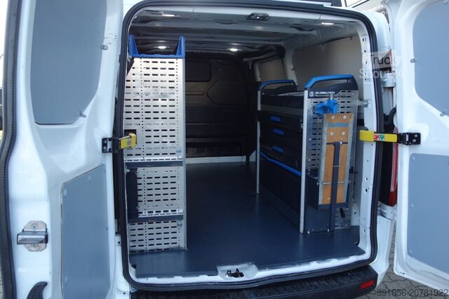 Ploščati dostavnik ford Transit Custom L2 TREND AUTOM REGALE/STDHZG/KAM