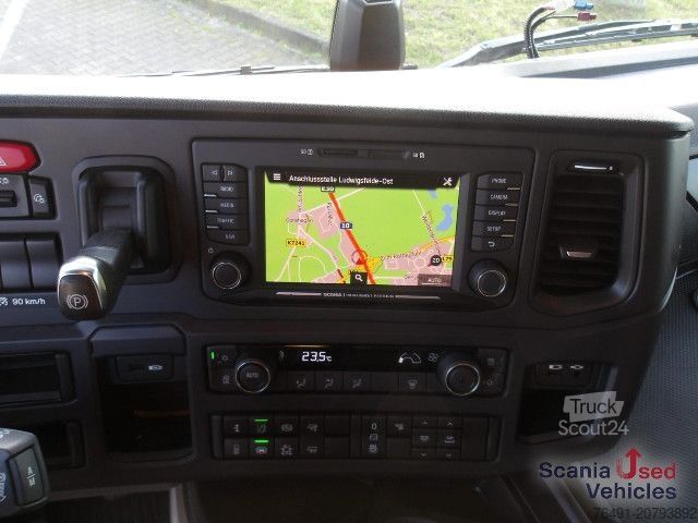 Φορτηγό επικίνδυνων υλικών Scania R 460 A4x2NA Schubbodenhydraulik