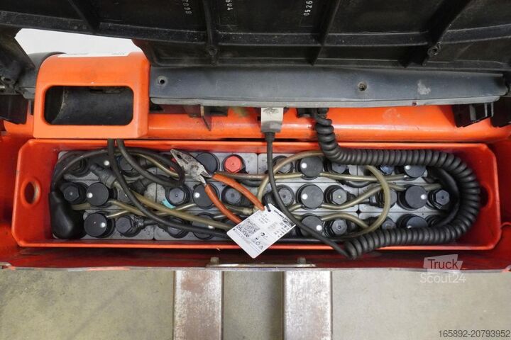 Rankinis palečių vežimėlis Linde T 16 1152