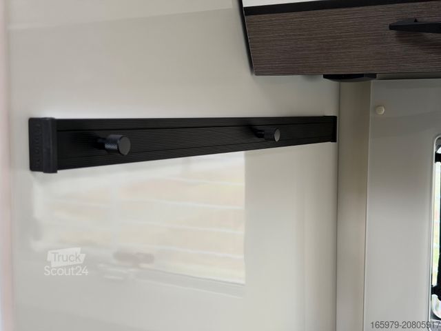 Entegre karavan MILLER M-Liner 1