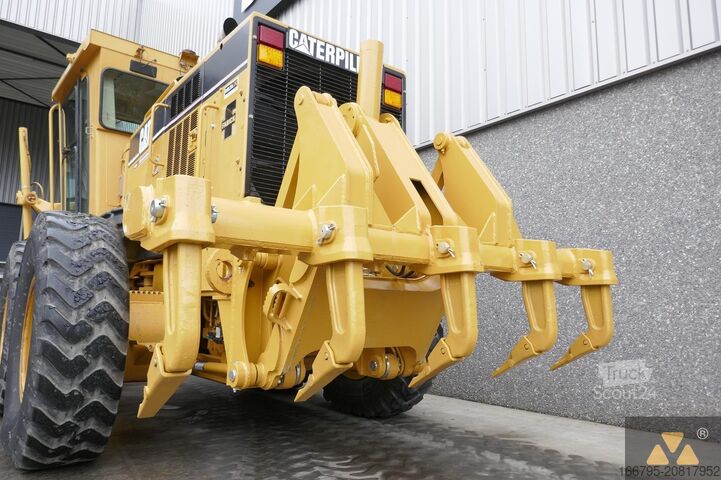 Grader Caterpillar 12H