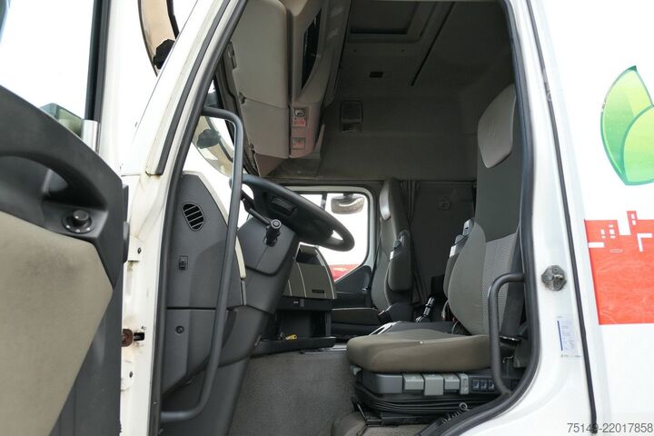 Автомобиль с заменяемым кузовом RENAULT 380-DXI11 PREMIUM, 2x AHK, Sitz-Liegekombination