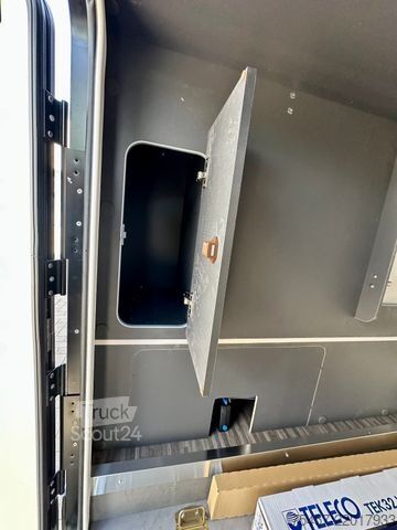 Daļēji integrēta kemperis MOBILVETTA Kea P 86 2026 - ACC 180PS Autom.  VOLL