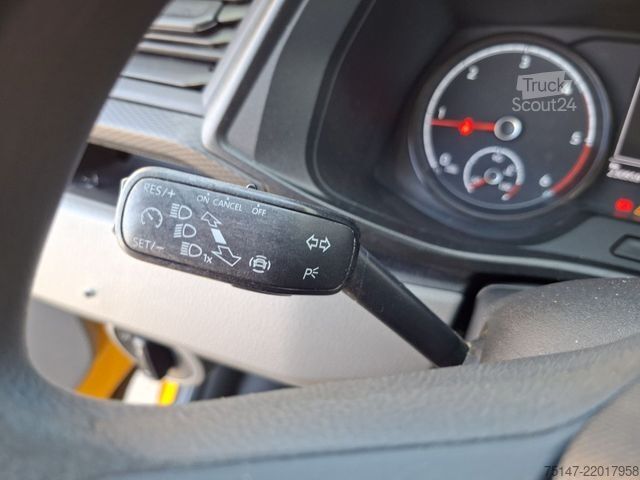 Пикап ван VW T6 Transporter Doka 6-Sitzer 4-Türer Klima