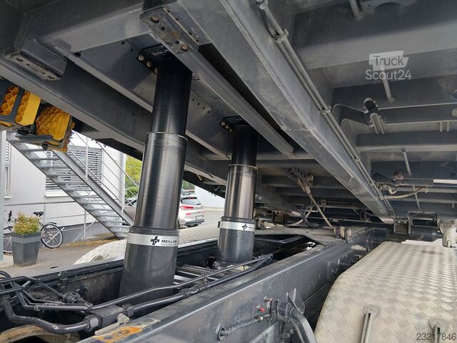 Camión volquete Mercedes-Benz Arocs 3246 Meiller Bordmatic links