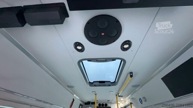 Minibuss Fiat Ducato Maxi 4x2 AC / WEBASTO / FOGMAKER