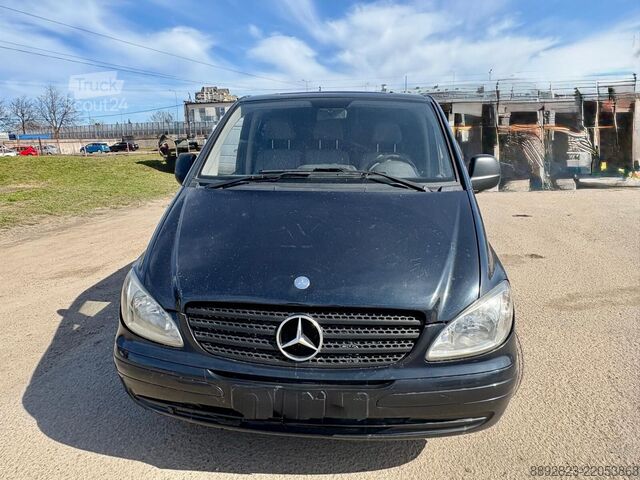 Slēgtais furgons Mercedes-Benz Vito 111