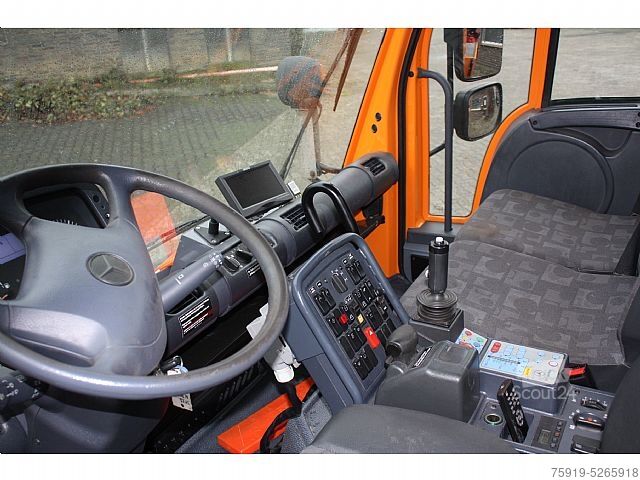Egyéb Mercedes-Benz UNIMOG 300 Wandler mit Kran PK 9002 u. Seilwinde