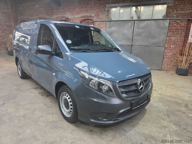 Minibus MERCEDES-BENZ Vito Kasten 110  Kamera Tempom. Klima Tüv neu E6