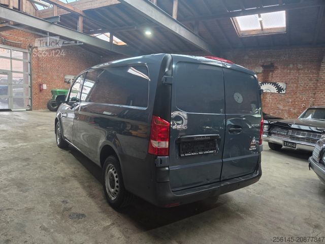 Minibus MERCEDES-BENZ Vito Kasten 110 Kamera Tempom. Klima Tüv neu E6