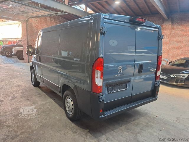 Furgoneta PEUGEOT Boxer Kasten L1 H1 Klima Kamera Tempo Tüv E6
