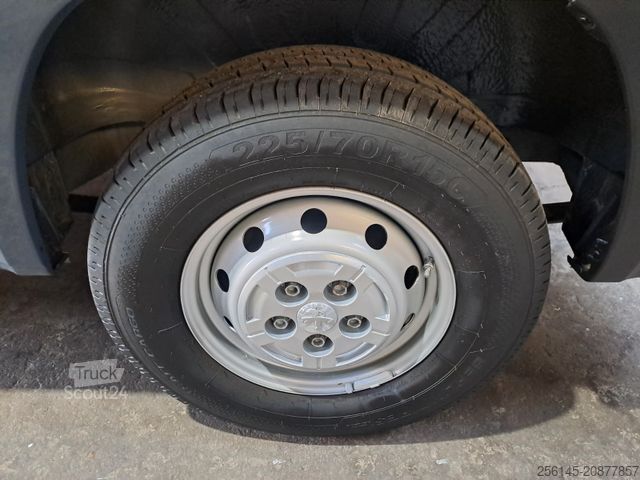 Furgoneta PEUGEOT Boxer Kasten L1 H1 Klima Kamera Tempo Tüv E6