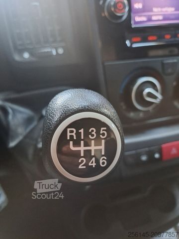 Furgoneta PEUGEOT Boxer Kasten L1 H1 Klima Kamera Tempo Tüv E6