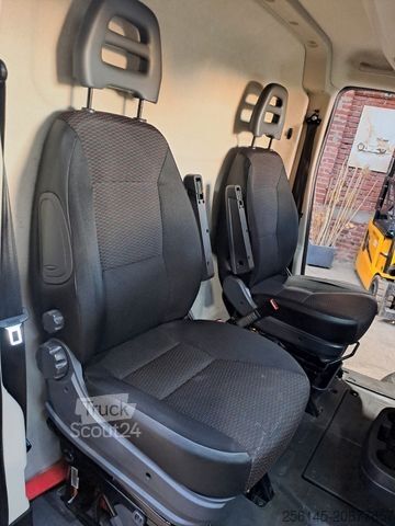 Furgoneta PEUGEOT Boxer Kasten L1 H1 Klima Kamera Tempo Tüv E6