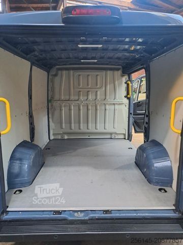 Furgoneta PEUGEOT Boxer Kasten L1 H1 Klima Kamera Tempo Tüv E6
