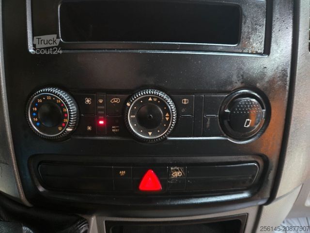 Benne tri-benne MERCEDES-BENZ Sprinter DoKa 3 S Kipper 515 CDI AHK 7 Sitze