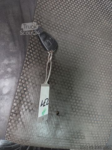 Benne tri-benne MERCEDES-BENZ Sprinter DoKa 3 S Kipper 515 CDI AHK  7 Sitze