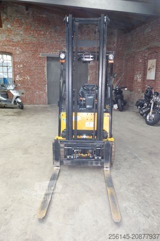 Front loader forklift HYUNDAI 18BT-9U  UVV Neu  4,25m Hubh 1680kg Ladegerät