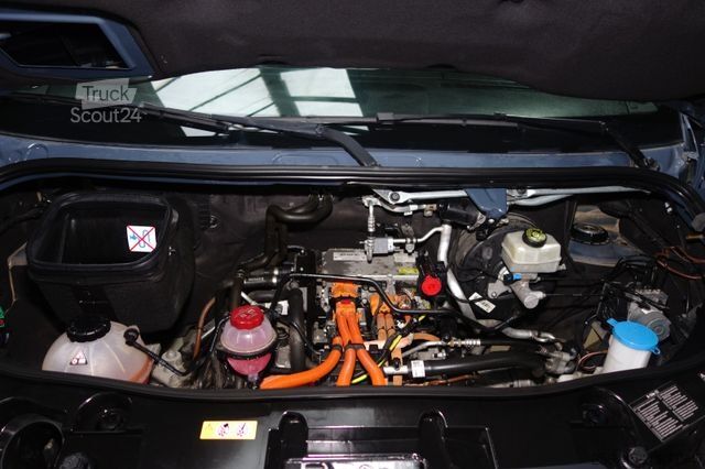 Minibuss MERCEDES-BENZ eSprinter Kasten 314 L2 terie Klima