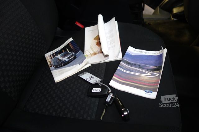 Furgão de teto alto FORD Transit Kasten 350 L3 H3 KlimaKamera TüvNeu Navi