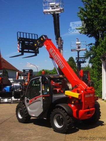 Teleskopický nakladač Manitou MT 625 H COMFORT 75K ST5 TURBO 4x4x4 *6m
