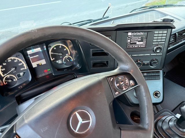 Standardowy ciągnik siodłowy MERCEDES-BENZ Arocs 2642 6X4 BL Schalter + Aufleieger Schmitz