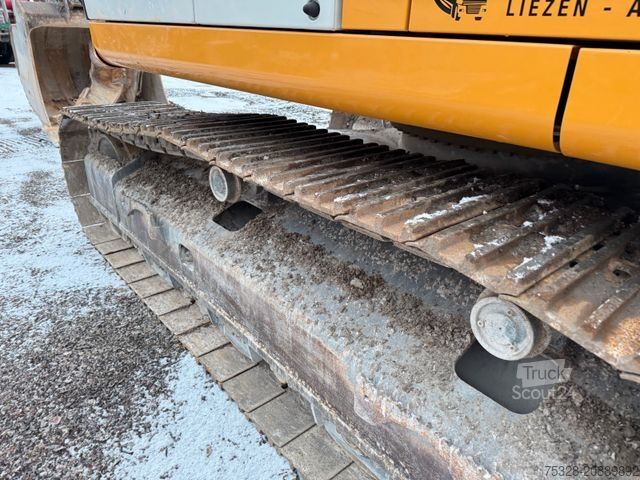 Excavator pe şenile LIEBHERR R 946 LC Schnellwechsler 2x Löffel + Reißzahn