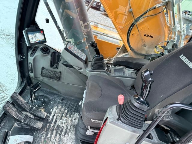 Excavator pe şenile LIEBHERR R 946 LC Schnellwechsler 2x Löffel + Reißzahn