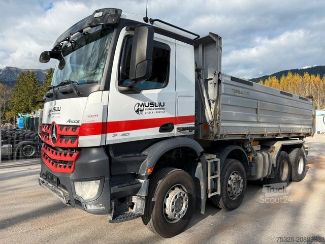 Basculantă MERCEDES-BENZ Arocs 3240 8X4 BB Meiller Dreiseitenkipper Alu